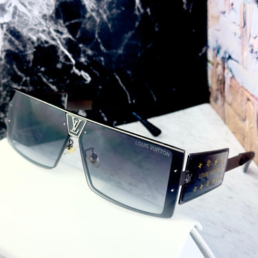 Louis Vuitton LUN02